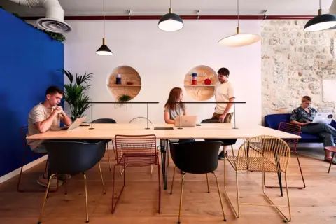 Bureau 127 m² – Paris (75012)