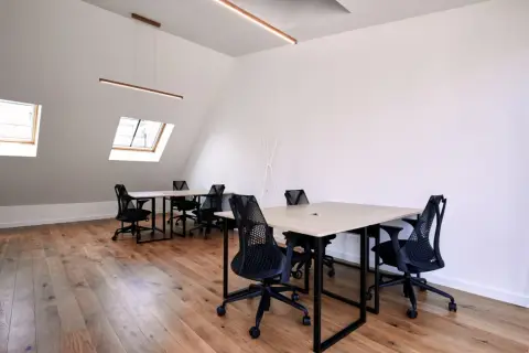 Bureau 127 m² – Paris (75012)
