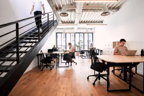 Bureau 127 m² – Paris (75012)