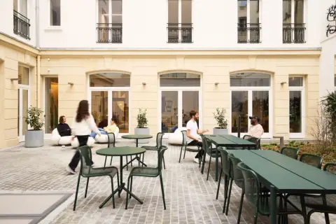 Bureau 86 m² – Paris (75008)