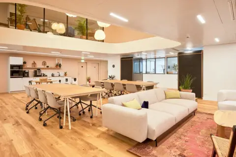 Bureau 849 m² – Neuilly-sur-Seine (92200)