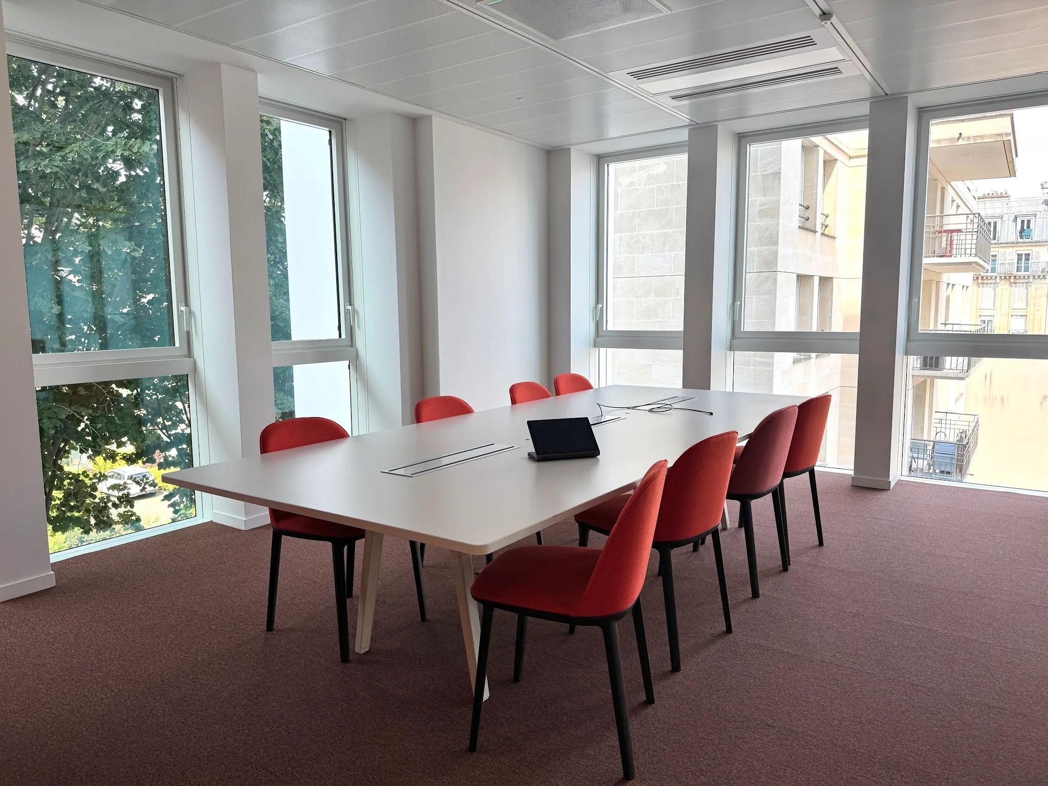 Bureau 1 680 m² – Levallois-Perret (92300)