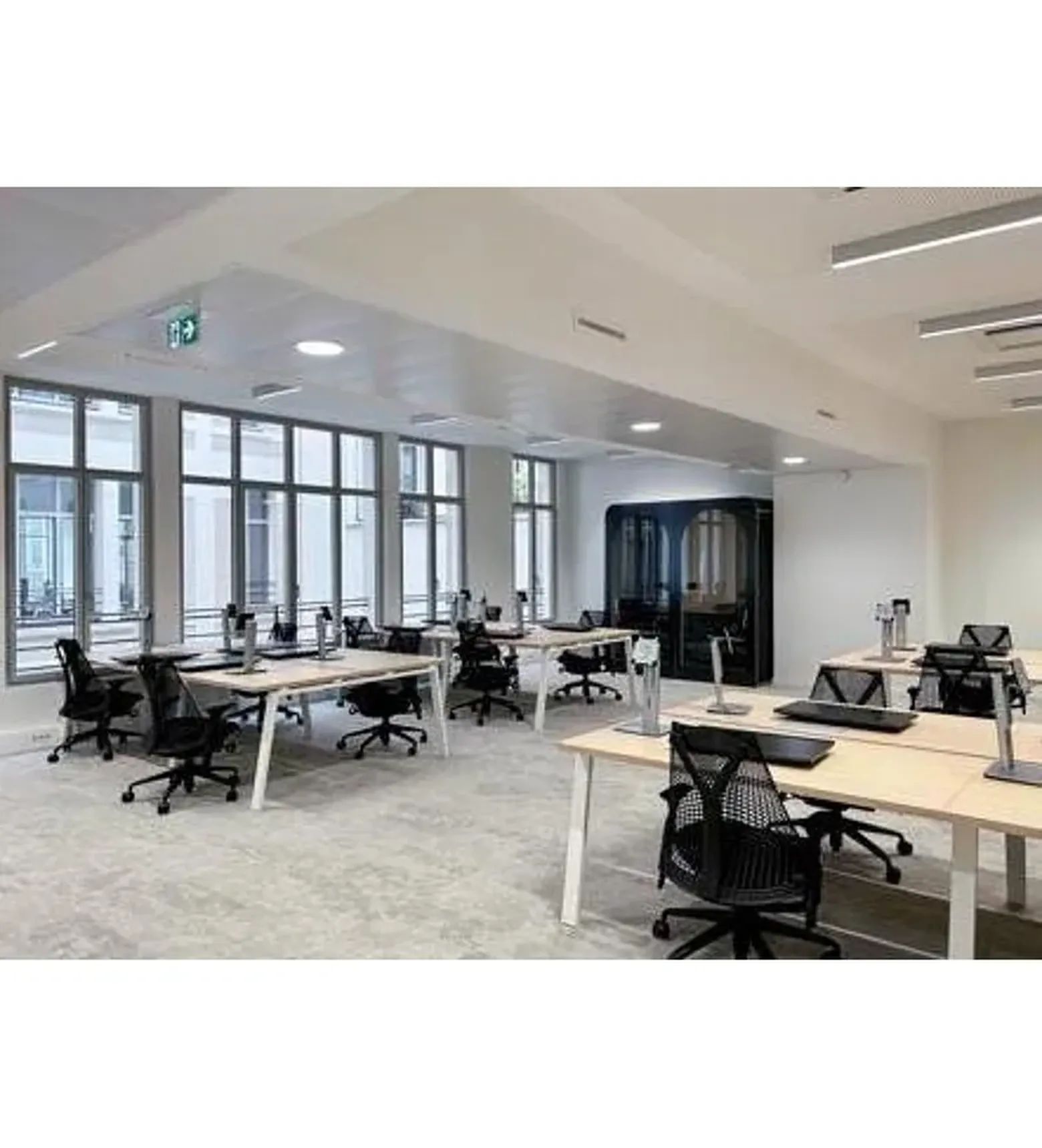 Bureau 2 916 m² – Paris (75010)