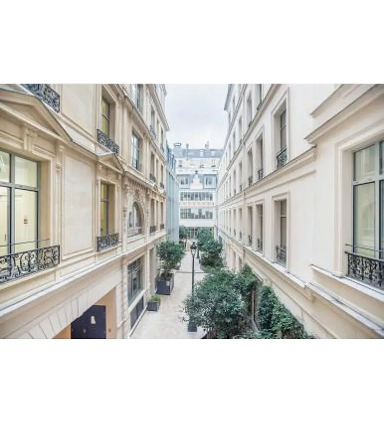 Bureau 2 916 m² – Paris (75010)