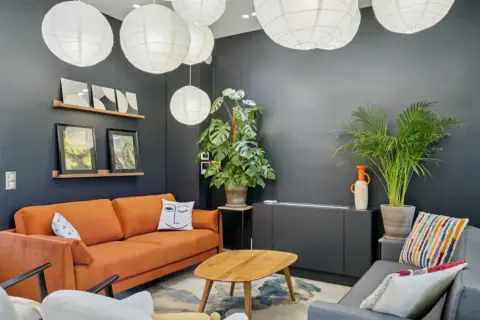 Bureau 860 m² – Paris (75116)