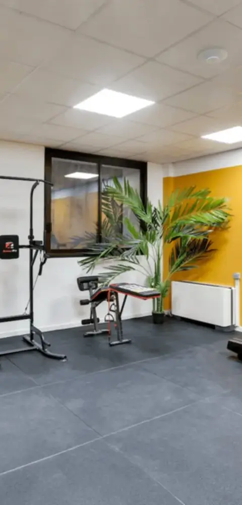 Bureau 860 m² – Paris (75116)
