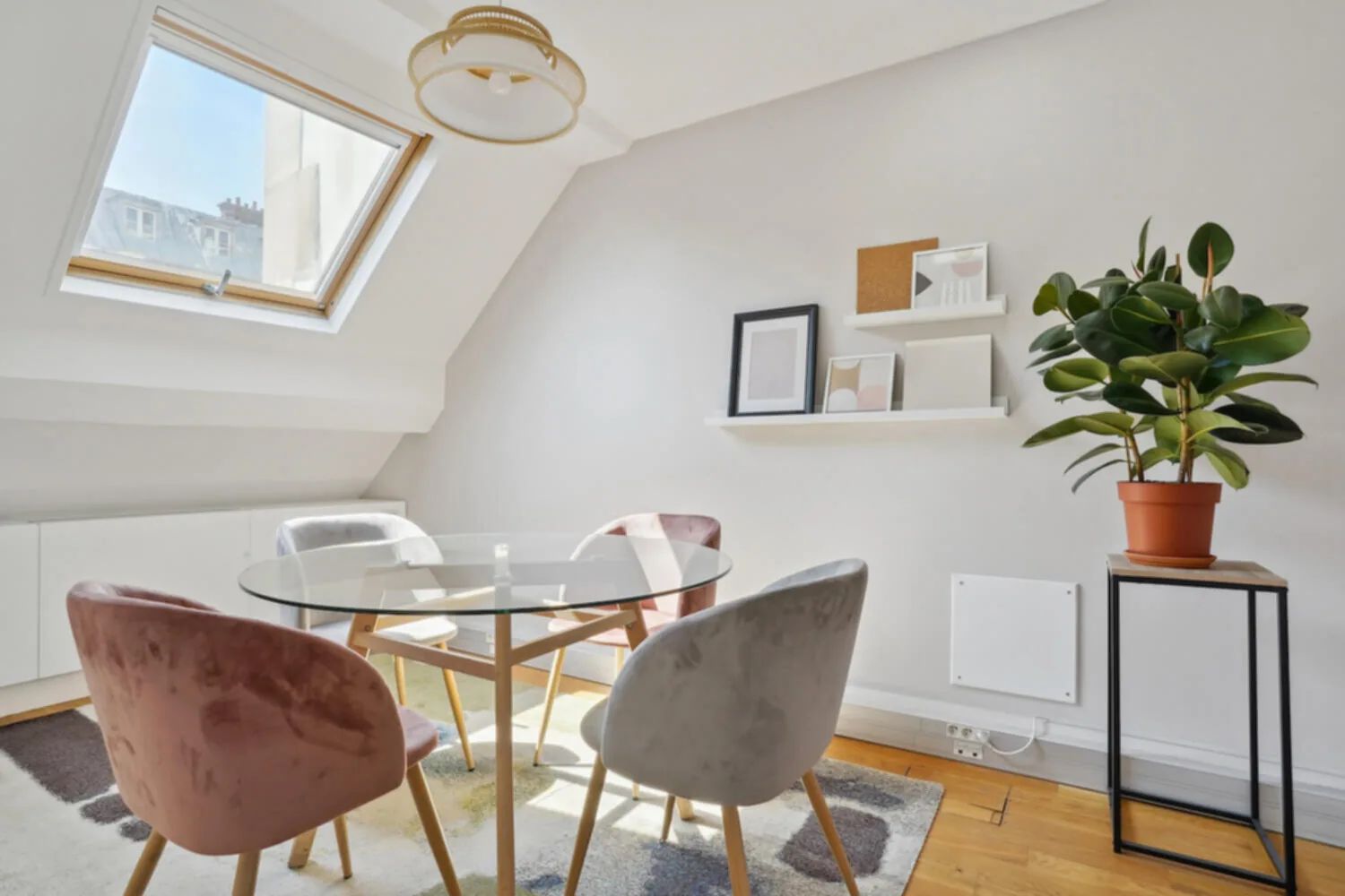 Bureau 860 m² – Paris (75116)