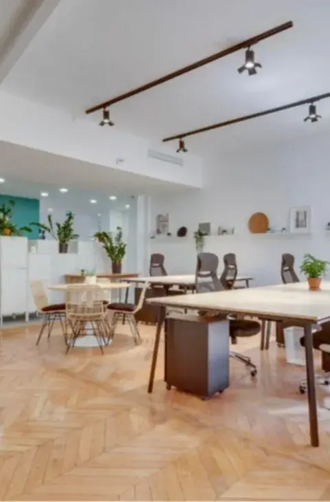 Bureau 500 m² – Paris (75116)