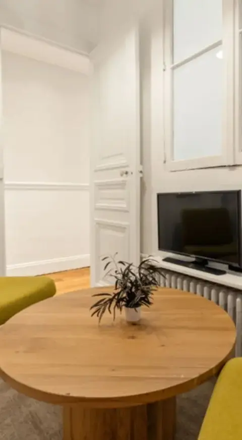 Bureau 215 m² – Paris (75009)