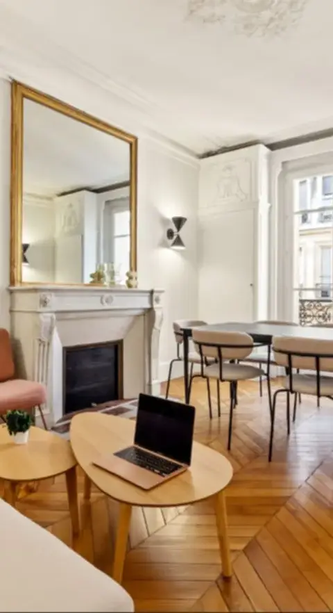 Bureau 215 m² – Paris (75009)