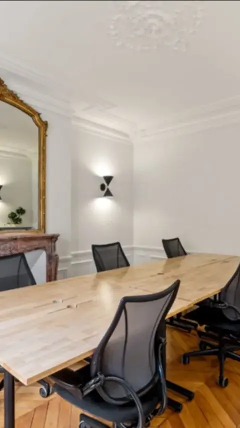 Bureau 215 m² – Paris (75009)