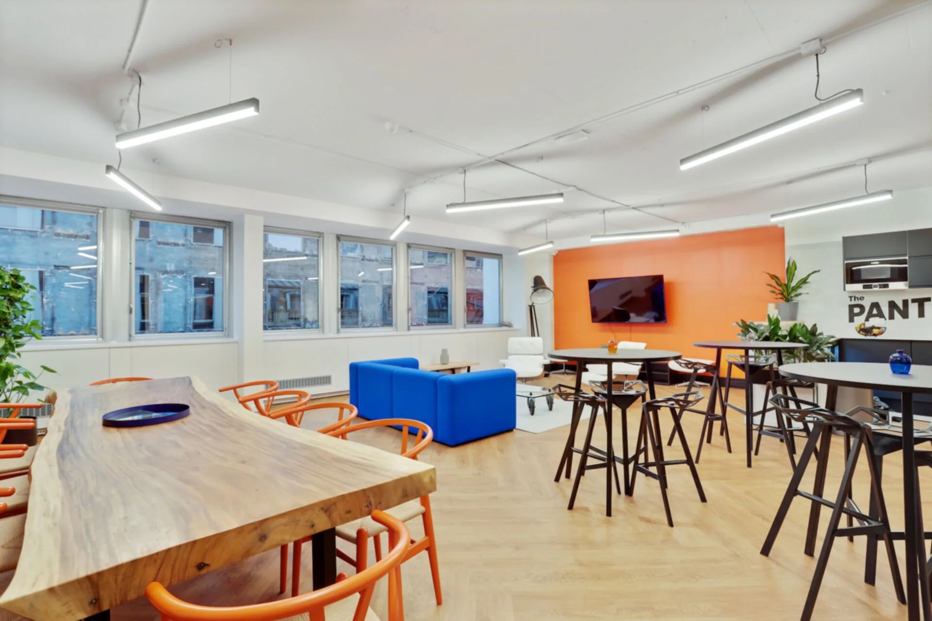 Bureau 301 m² – Paris (75008)