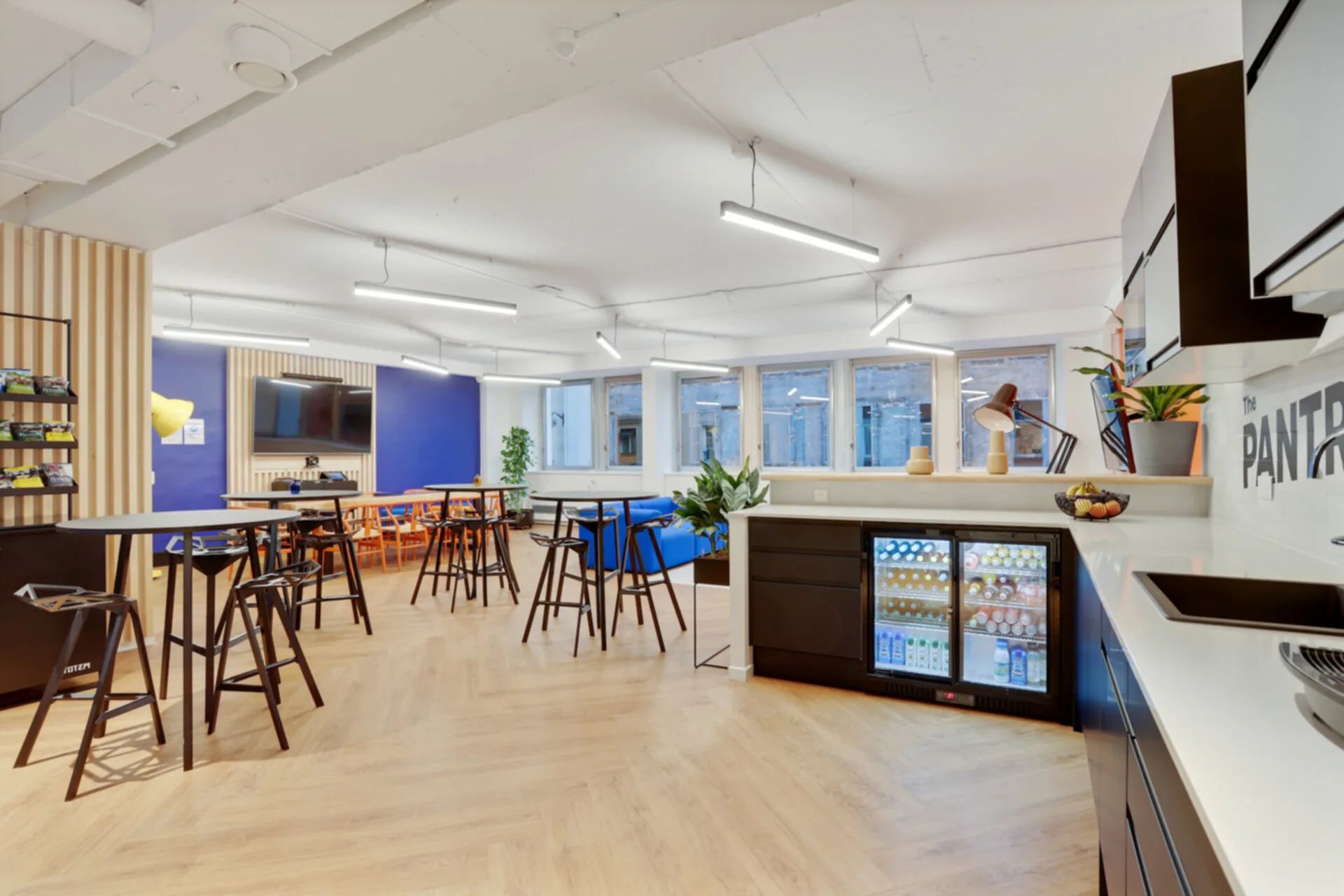 Bureau 301 m² – Paris (75008)
