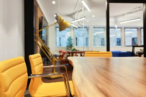 Bureau 301 m² – Paris (75008)