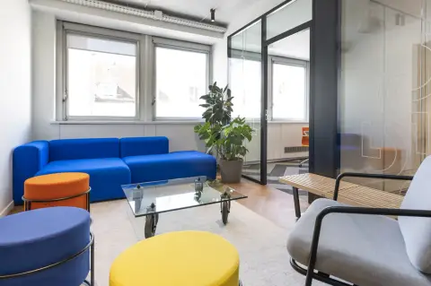 Bureau 301 m² – Paris (75008)