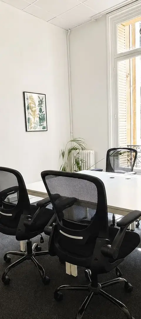 Bureau 38 m² – Paris (75008)