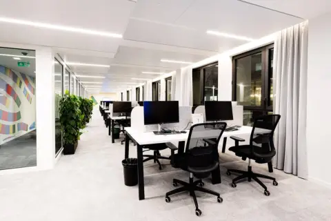 Bureau 1 952 m² – Paris (75004)