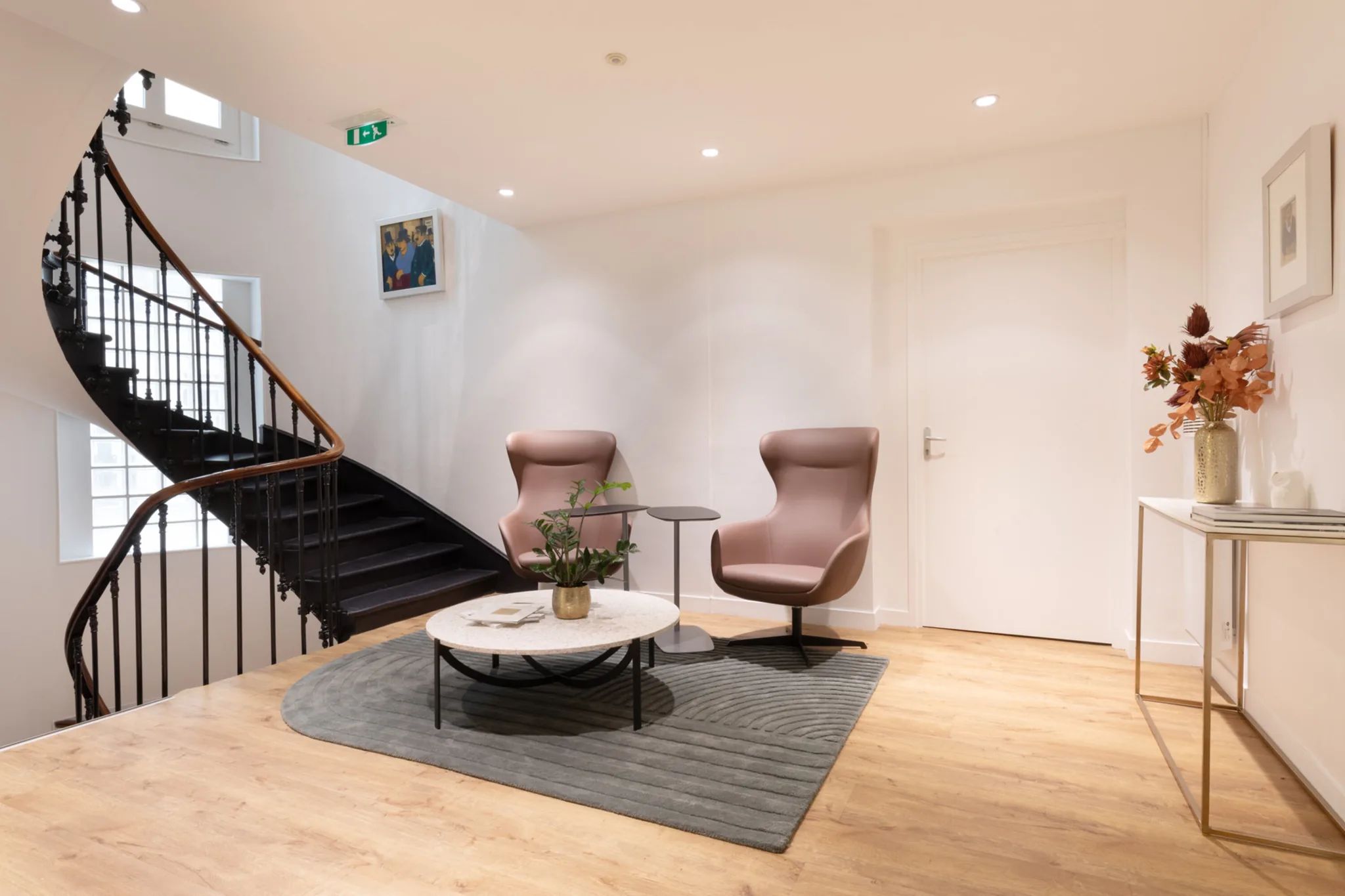 Bureau 94 m² – Paris (75116)