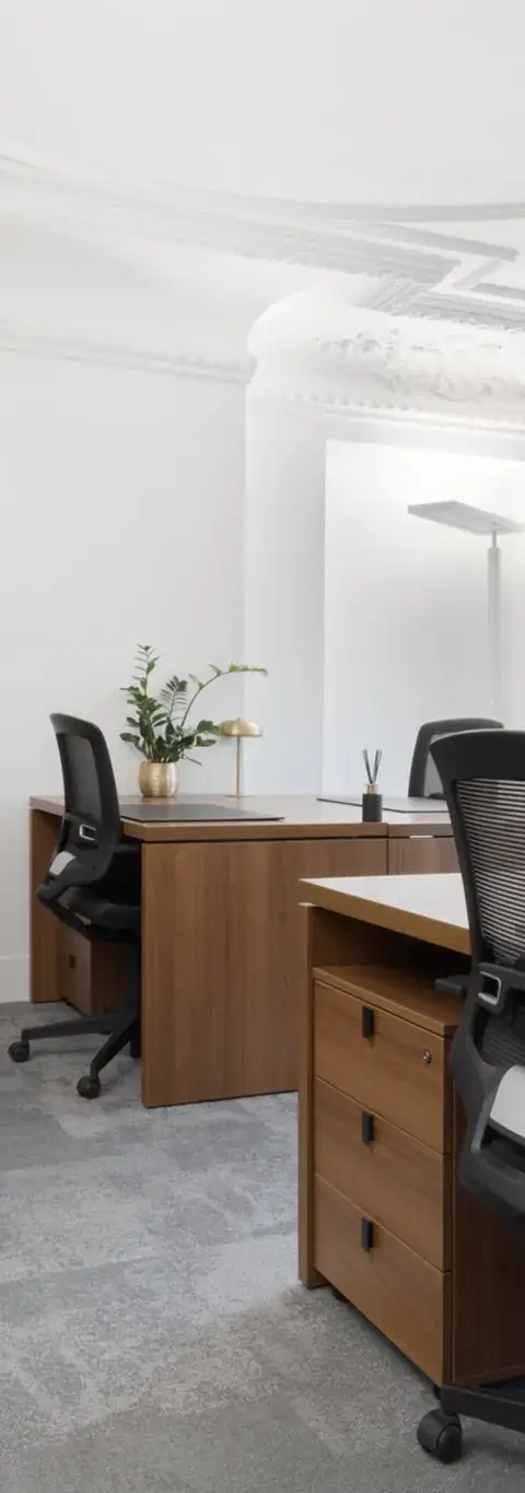 Bureau 94 m² – Paris (75116)