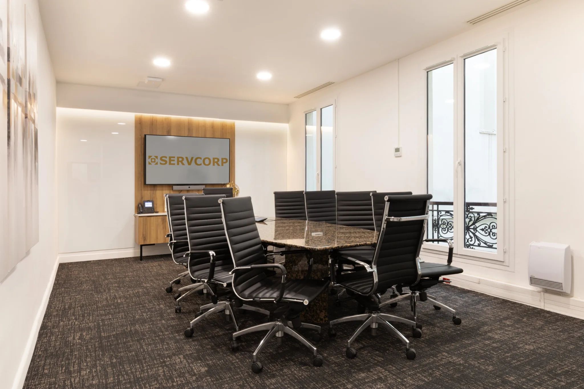 Bureau 94 m² – Paris (75116)