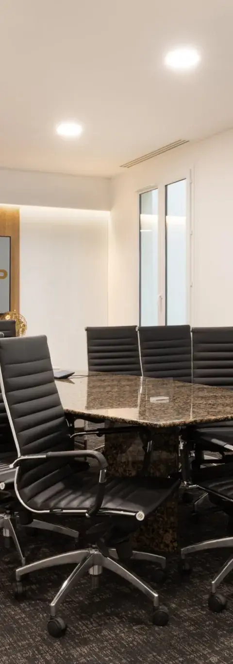 Bureau 94 m² – Paris (75116)