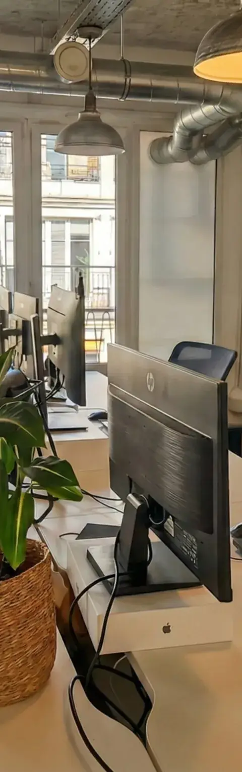 Bureau 12 m² – Paris (75010)