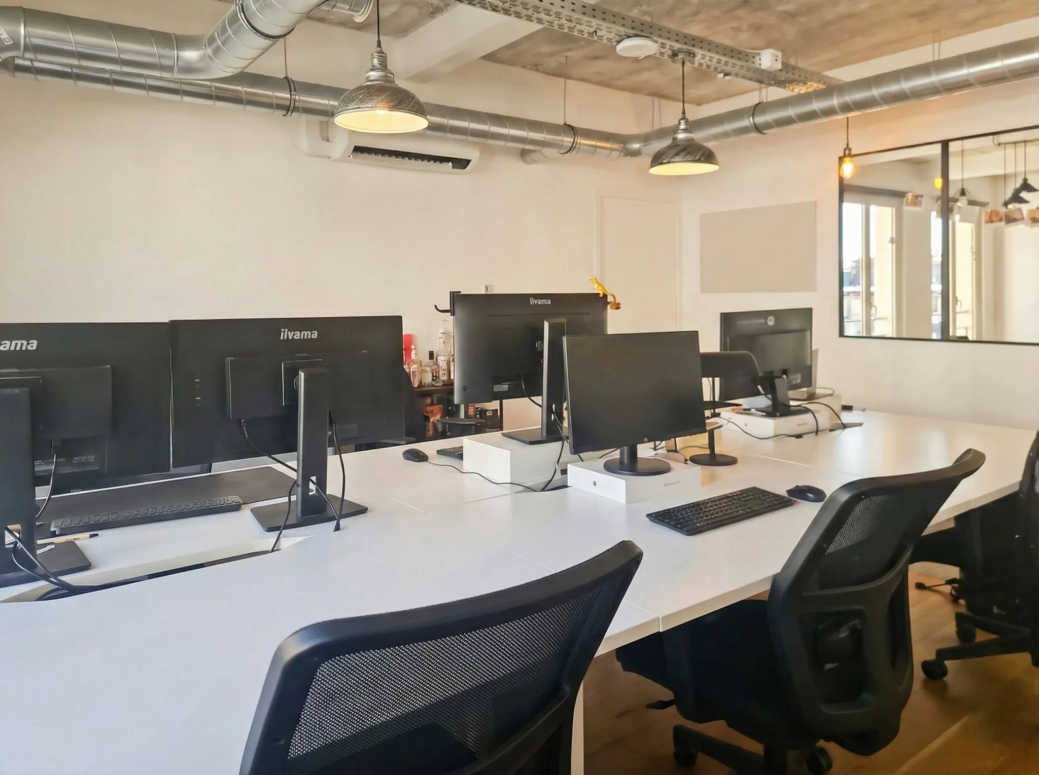 Bureau 12 m² – Paris (75010)