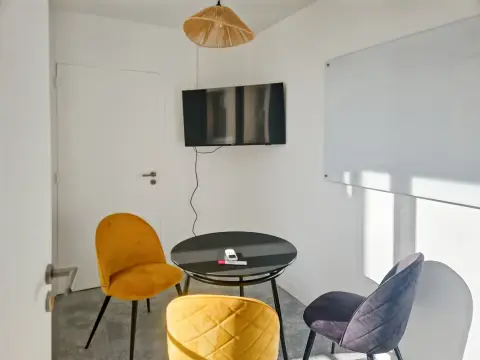 Bureau 12 m² – Paris (75010)