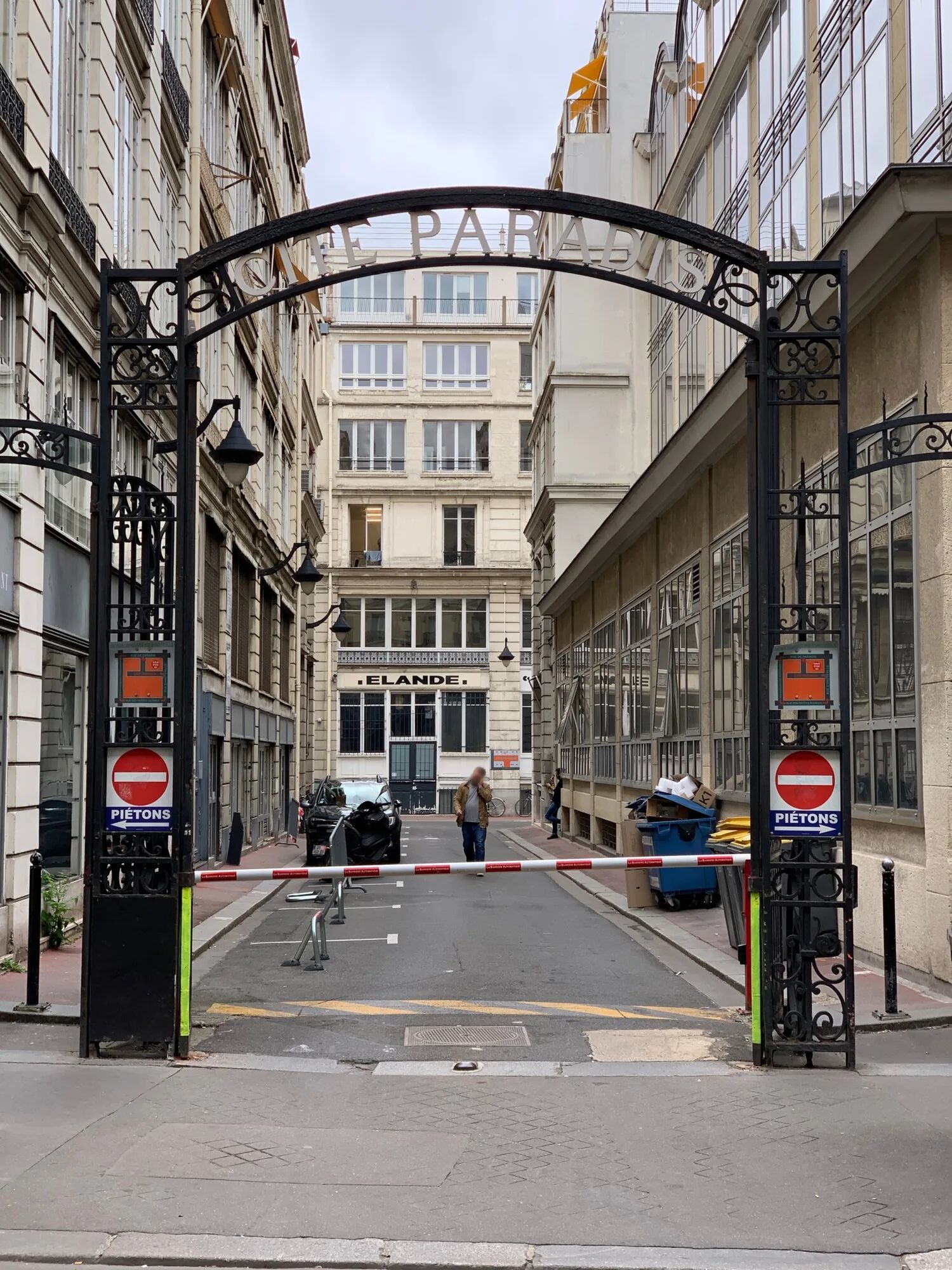 Bureau 12 m² – Paris (75010)