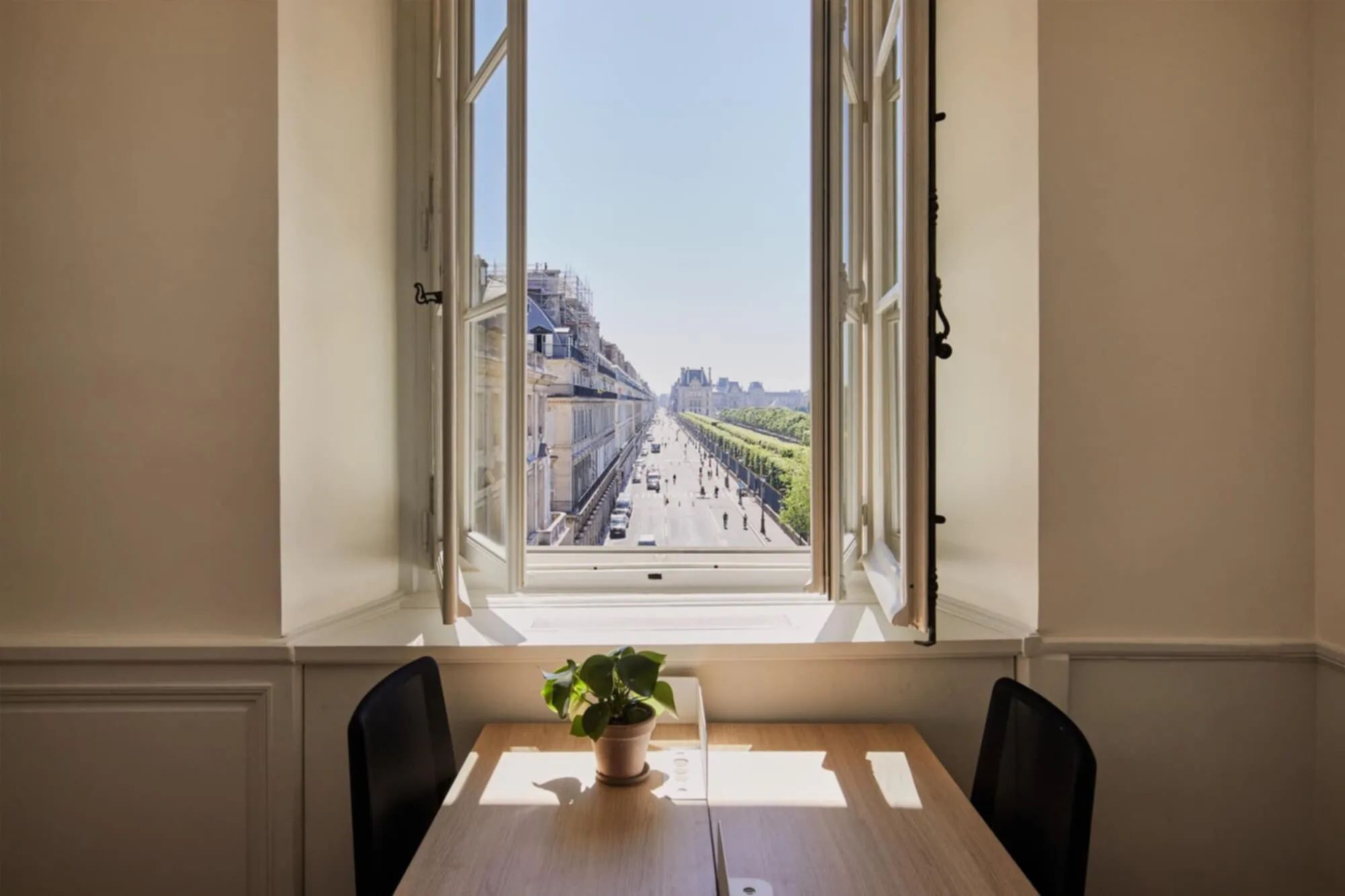 Bureau 383 m² – Paris (75008)