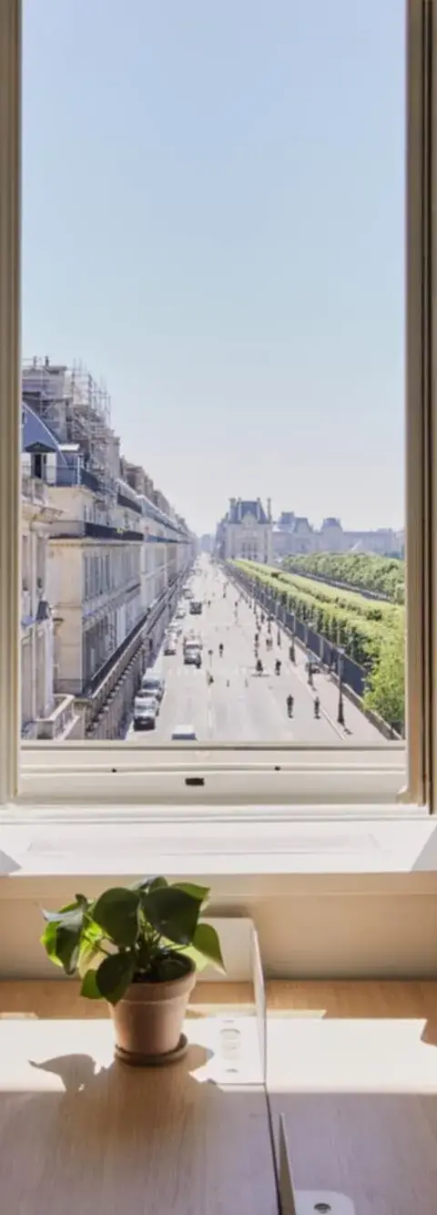 Bureau 383 m² – Paris (75008)