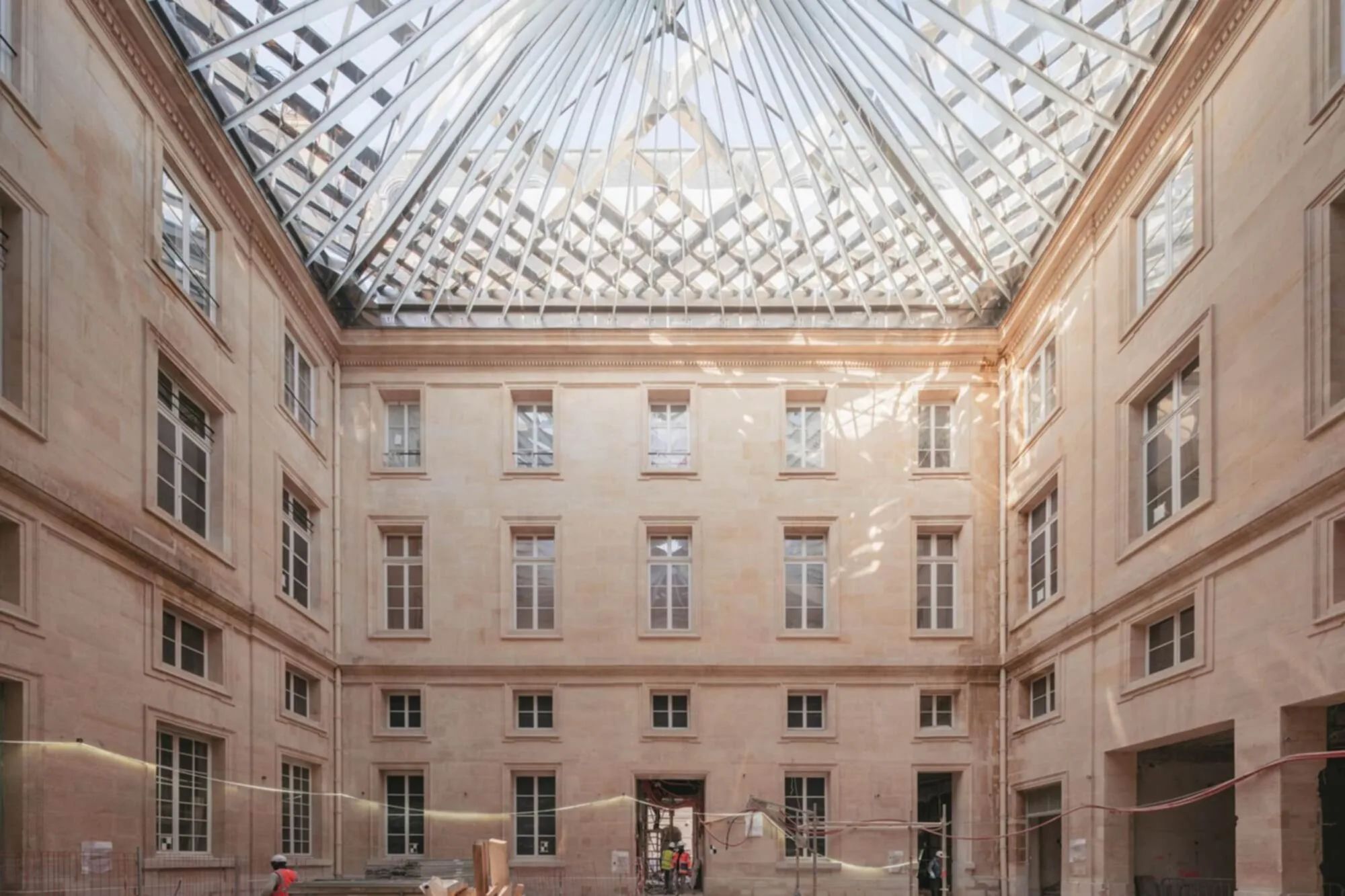 Bureau 383 m² – Paris (75008)
