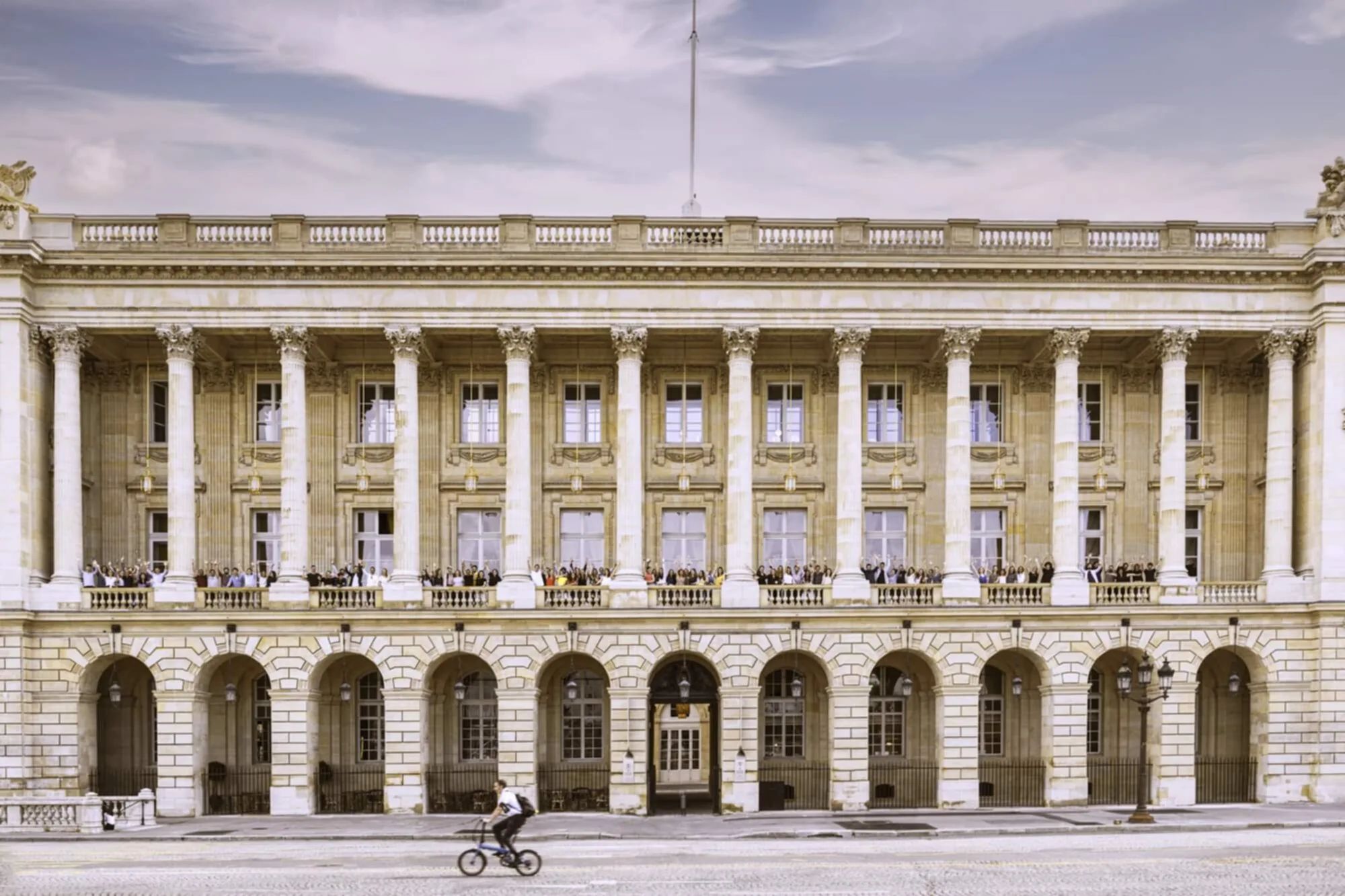Bureau 383 m² – Paris (75008)
