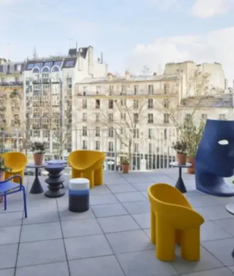 Bureau 1 341 m² – Paris (75014)