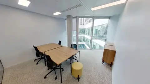 Bureau 1 341 m² – Paris (75014)