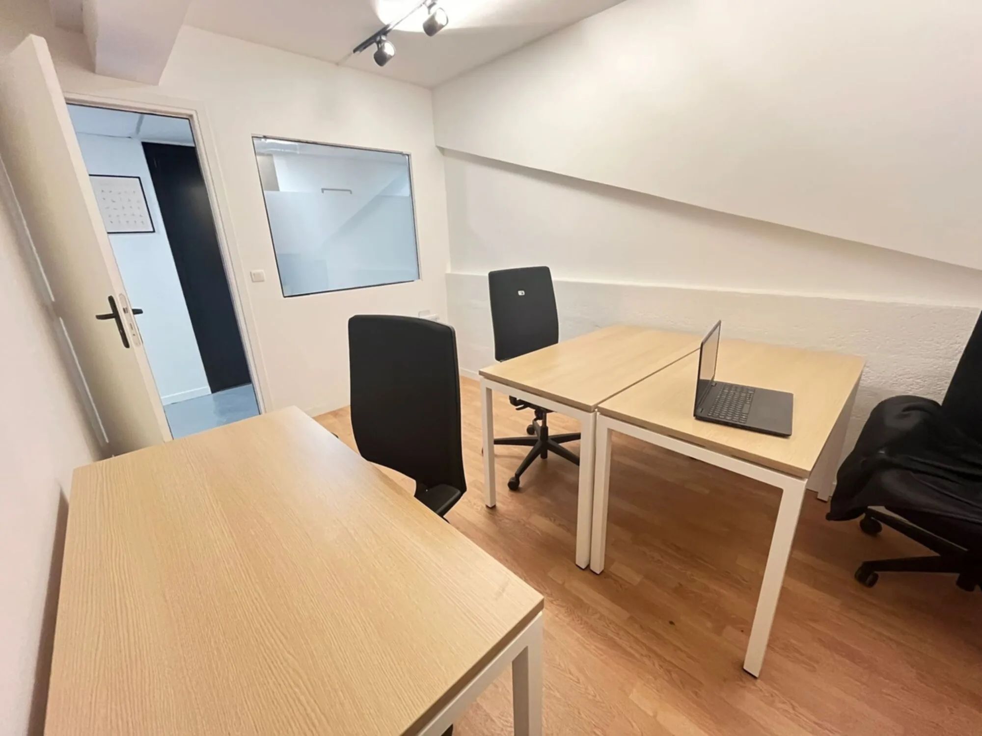 Bureau 59 m² – Paris (75012)