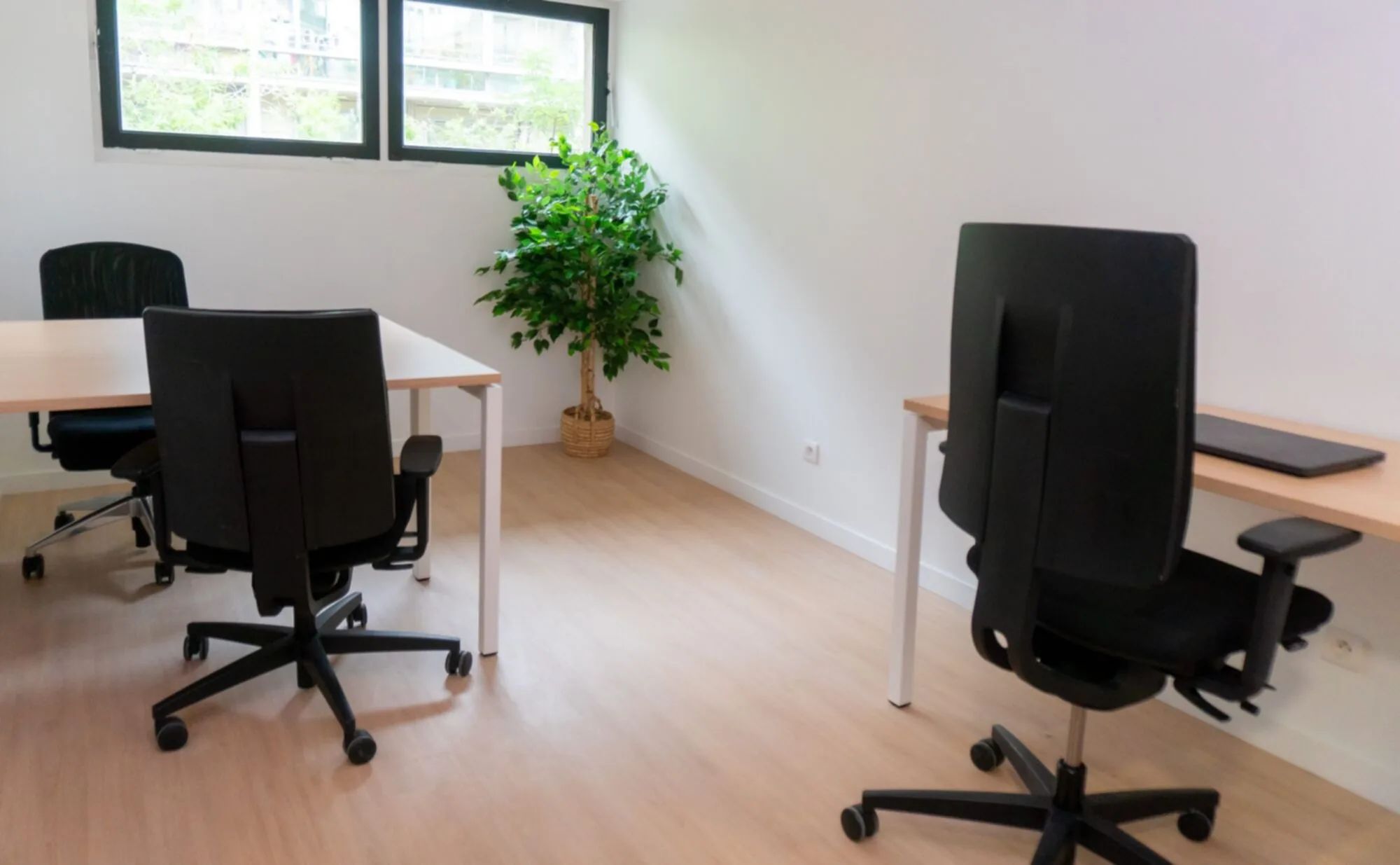 Bureau 59 m² – Paris (75012)