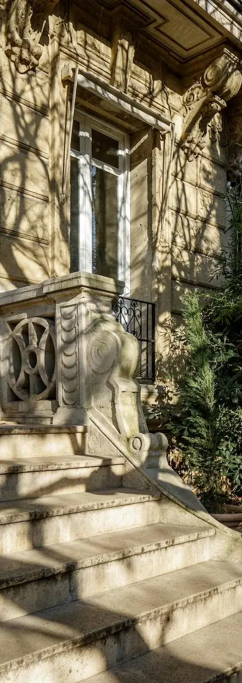Bureau 979 m² – Paris (75016)