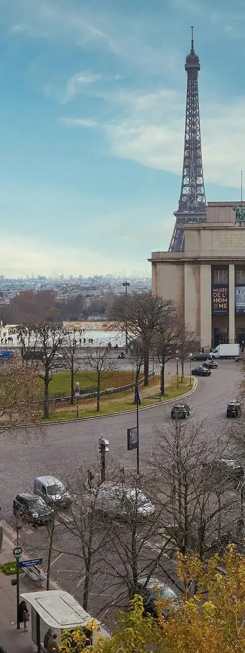 Bureau 979 m² – Paris (75016)