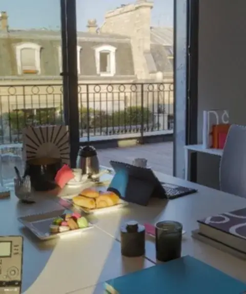 Bureau 180 m² – Paris (75116)