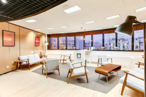 Bureau 3 130 m² – Levallois-Perret (92300)