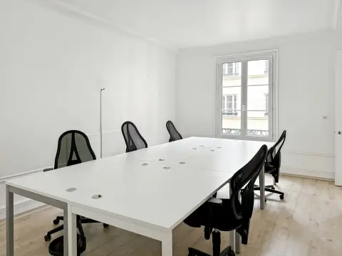 Bureau 138 m² – Paris (75010)