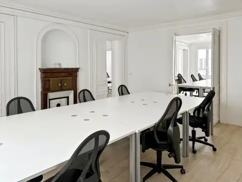 Bureau 138 m² – Paris (75010)