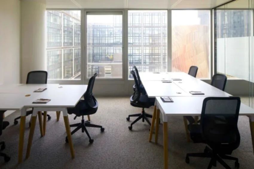 Bureau 130 m² – Courbevoie (92400)