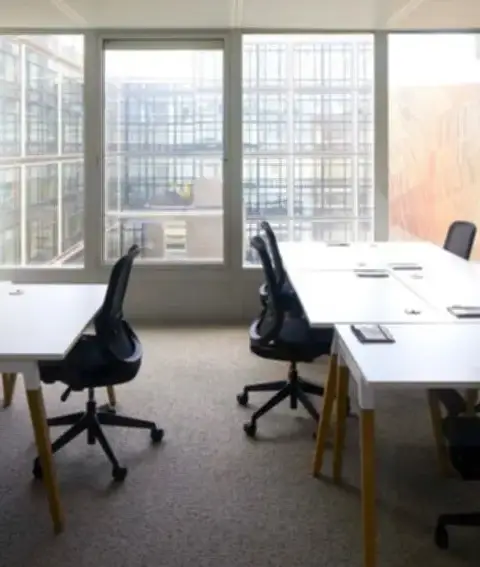 Bureau 130 m² – Courbevoie (92400)