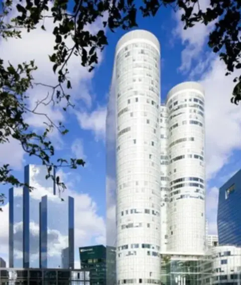 Bureau 130 m² – Courbevoie (92400)