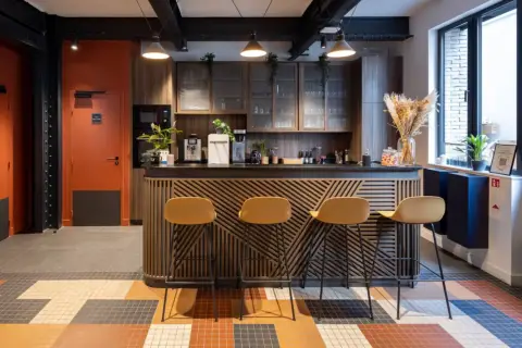 Bureau 241 m² – Saint-Ouen-sur-Seine (93400)