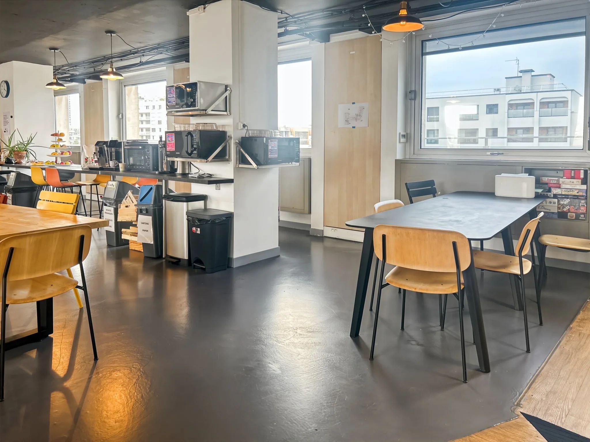 Bureau 206 m² – Paris (75019)