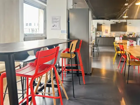 Bureau 206 m² – Paris (75019)