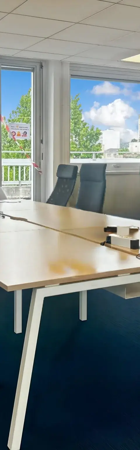 Bureau 206 m² – Paris (75019)
